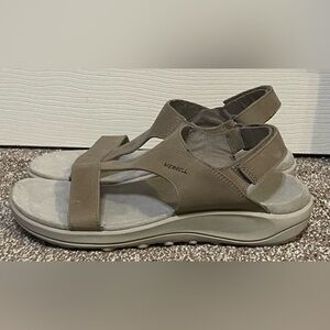 Woman's Sandals Merrell Sandal Sz 8